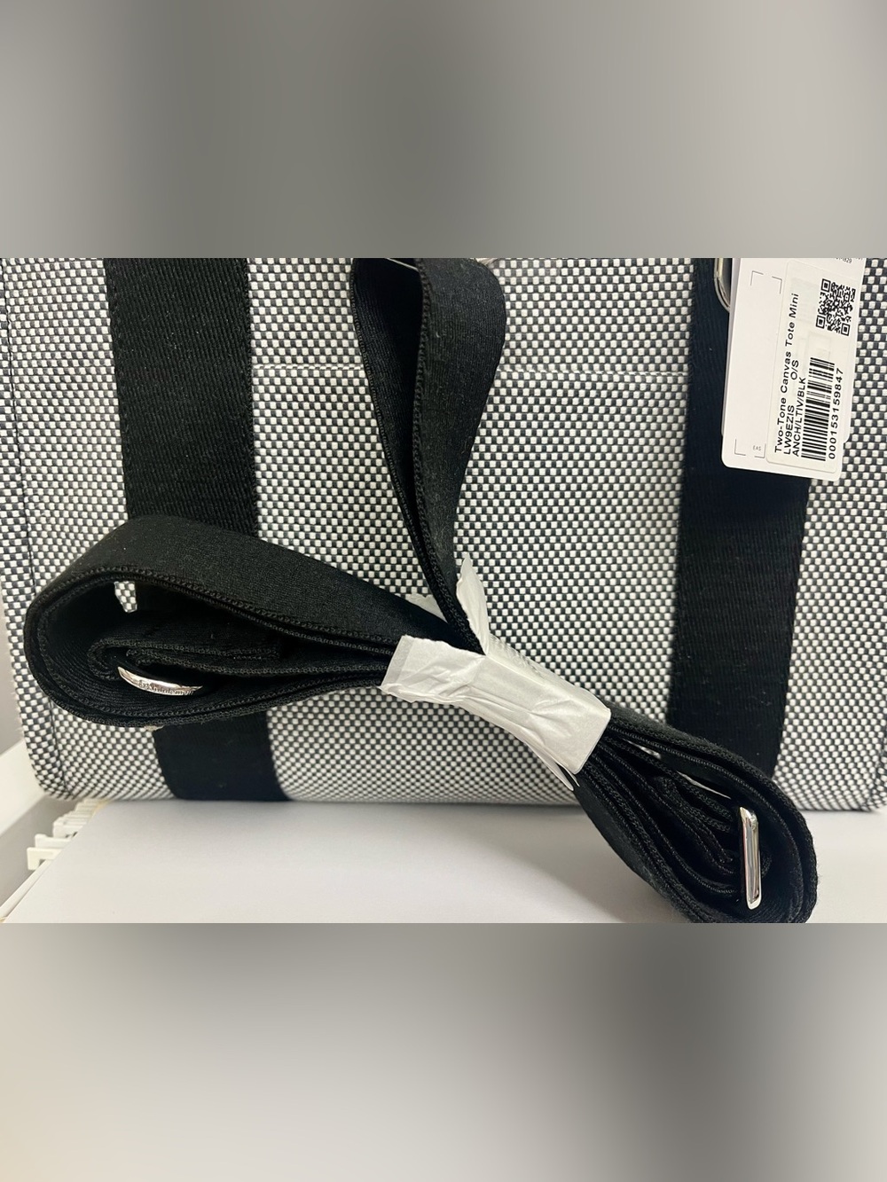 NWT Lululemon Two-Tone Canvas Mini Tote Bag 4.5L Anchor Light Ivory and Black - Picture 4 of 9